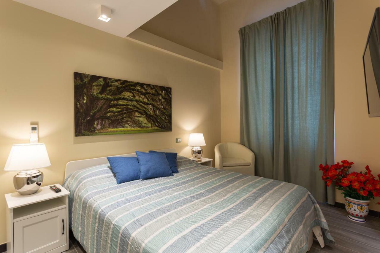 Le Stanze Di Carla! Bagno Privato, Cucina In Comune Firenze Kültér fotó